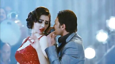 เด็กสาวหวังว่าครั้งแรกของเธอจะพิเศษขึ้น