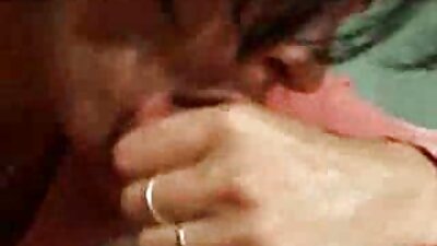 เด็กเนิร์ดขายแฟนสาวสุดฮอตของเขาด้วยเงินสด